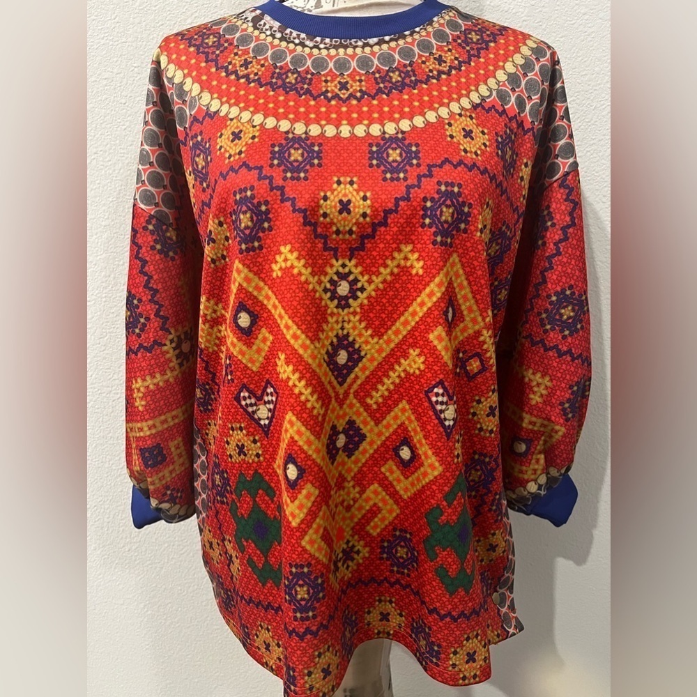 Khaadi NWT Sweatshirt M